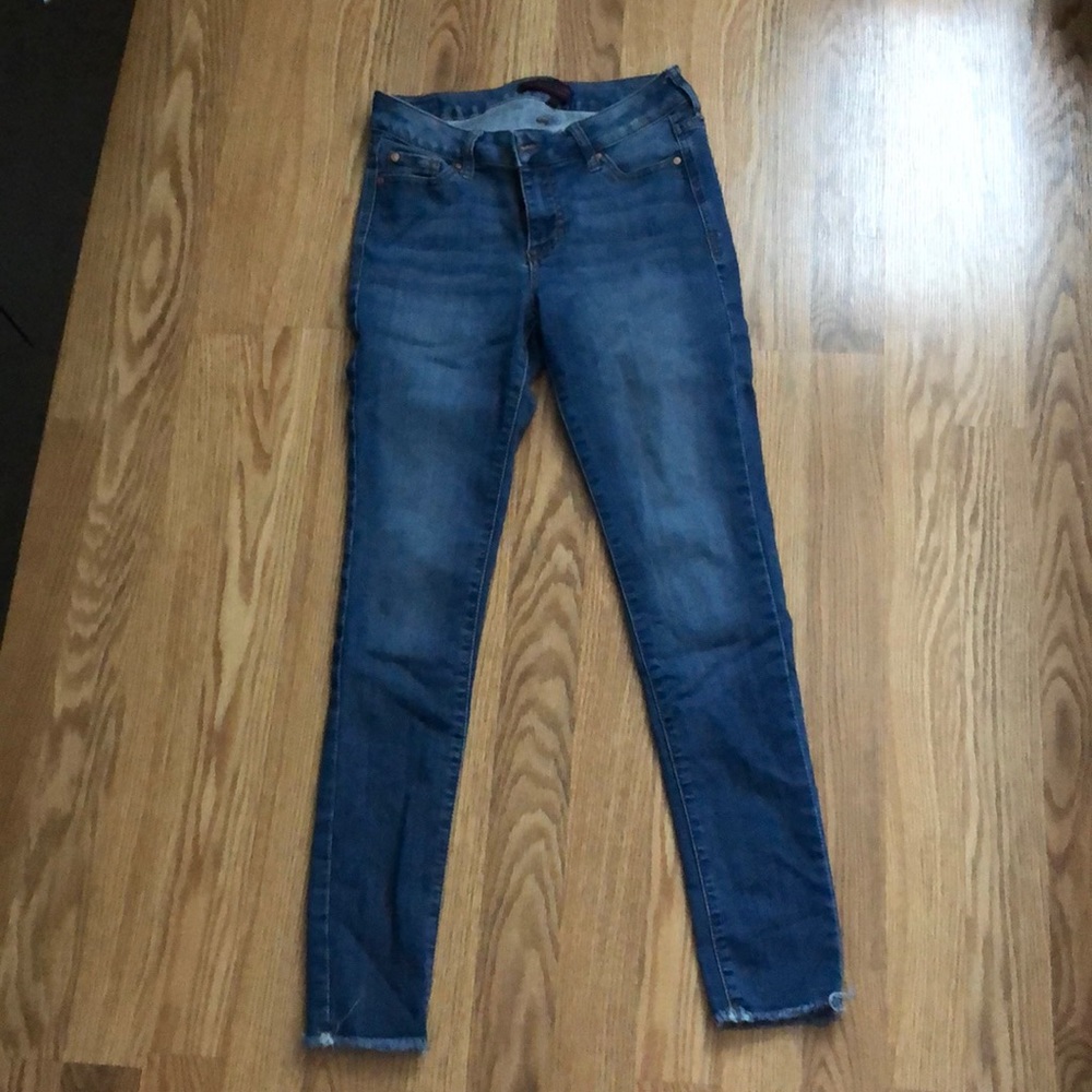 Mid rise ankle jeans